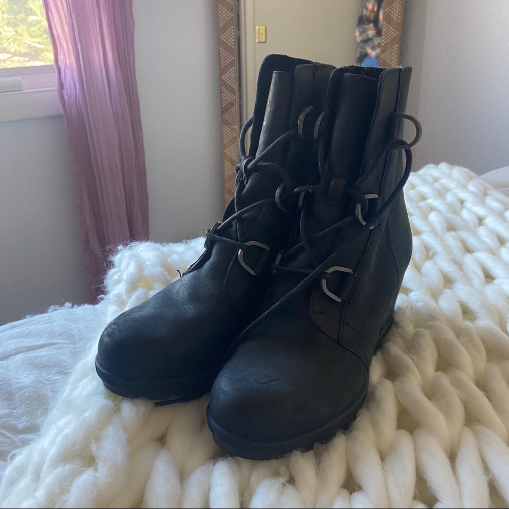Sorel Joan of Arctic Wedge II Boots Black